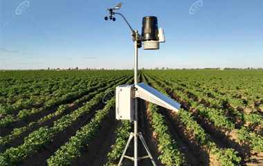 Solar power supply system for agricultural monitoring